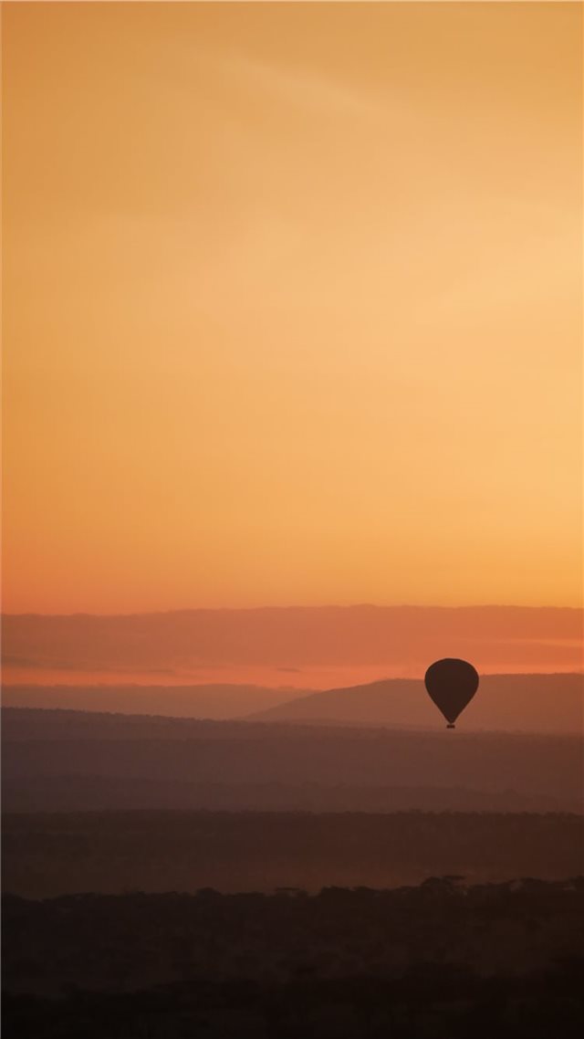 1080x1920 hot air balloon on mid air - mountains iPhone 8 Wallpaper