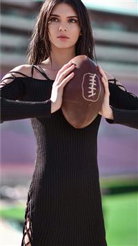 2019 kendal jenner wallpaper