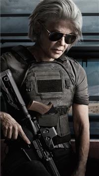 linda hamilton in terminator dark fate 4k wallpaper