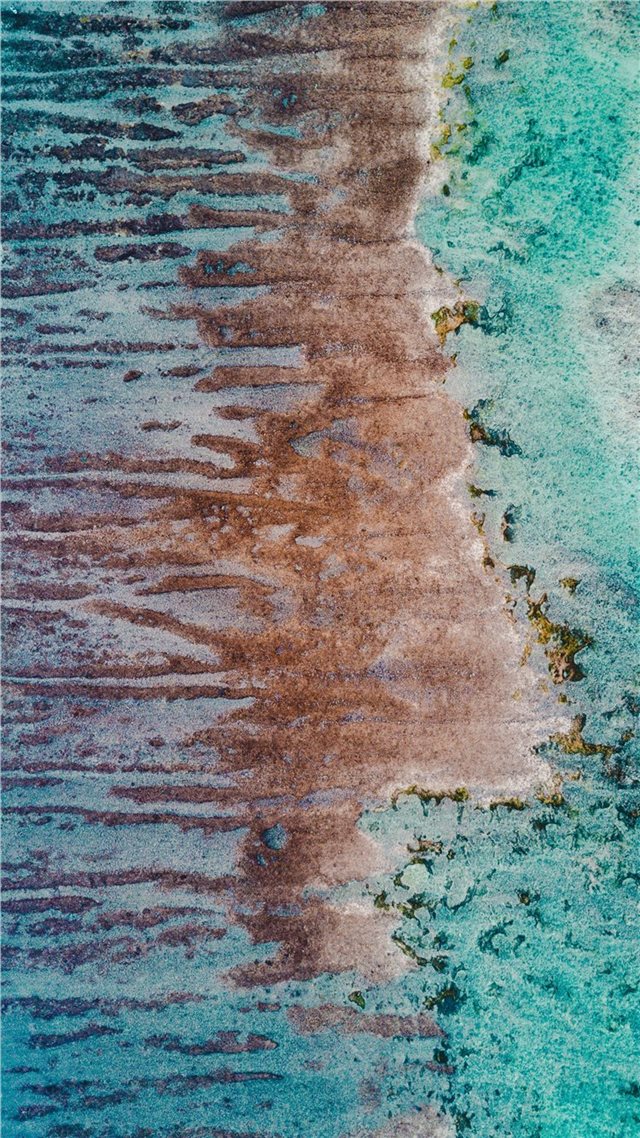 1080x1920 Retreating waves - water iPhone 8 Wallpaper