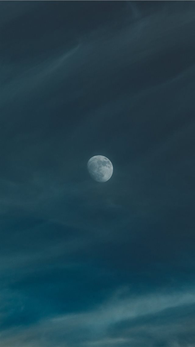 1080x1920 moon on gloomy sky - moon iPhone 8 Wallpaper