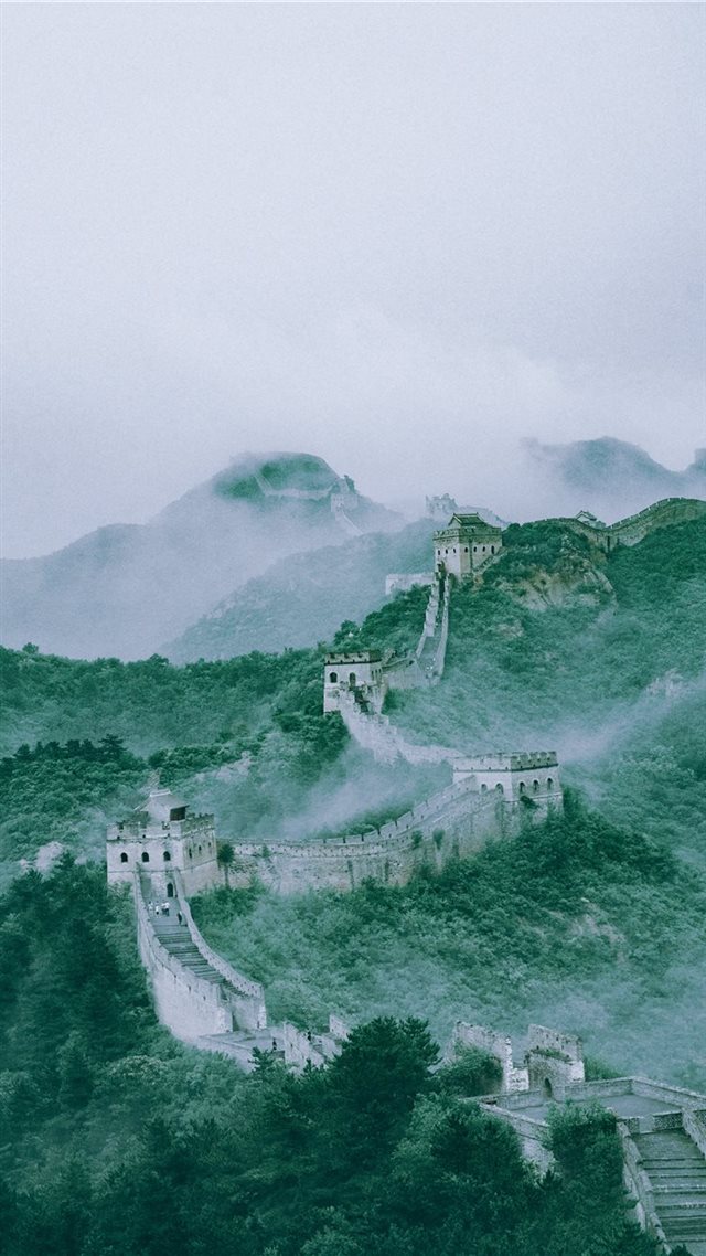 1080x1920 aerial photography of the Great Wall of China - ocean iPhone 8 Wallpaper