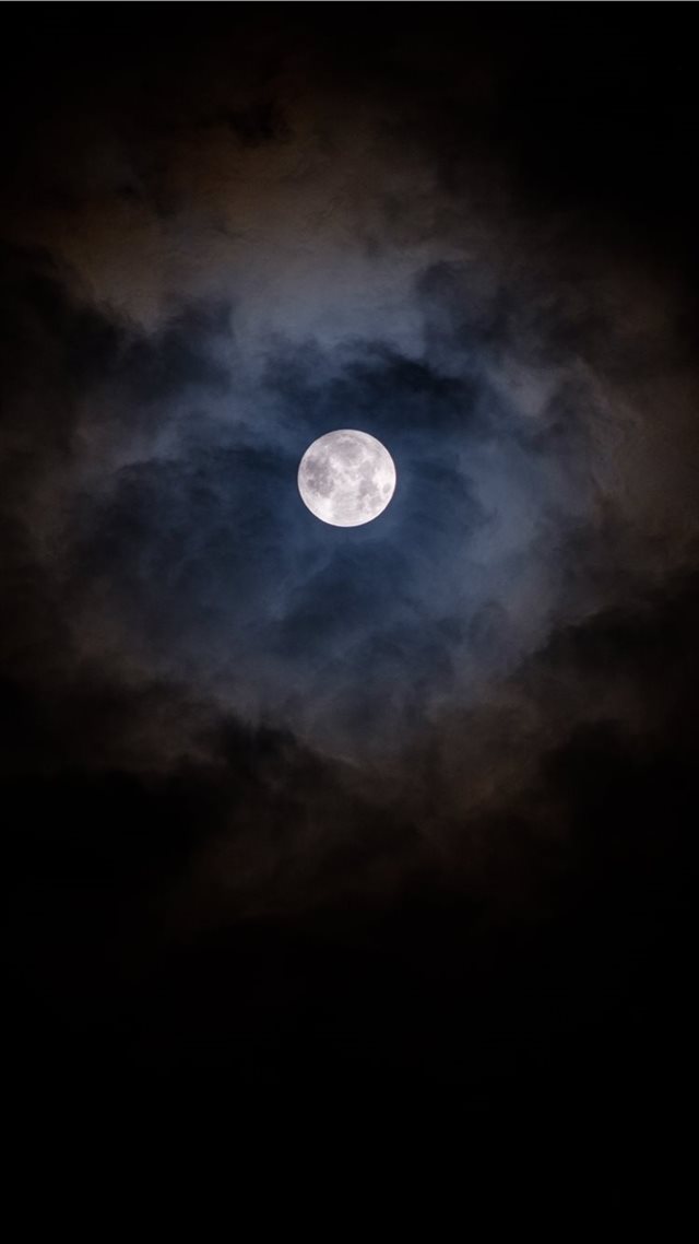 1080x1920 full moon -  iPhone 8 Wallpaper