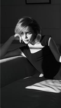 emilia clarke harpers bazaar russia 4k wallpaper