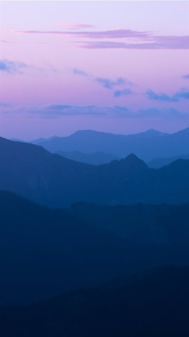 1080x1920 mountain ranges during golden hour - mount rainier national park iPhone 8 Wallpaper