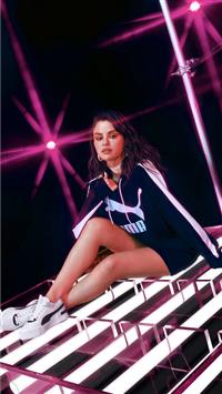 selena gomez 2020 puma wallpaper