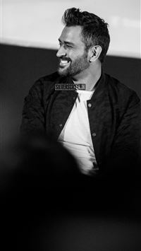 MS Dhoni at MS Dhoni The Untold Story Movie Promot... wallpaper