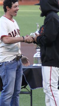 I Was Mad But Then Came Madbum – In Write Field wallpaper