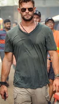 extraction 2020 wallpaper