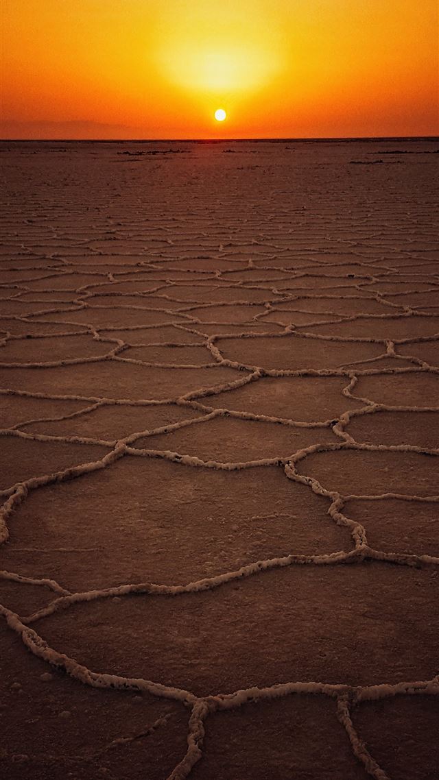 1080x1920 dried land at golden hour - sun iPhone 8 Wallpaper