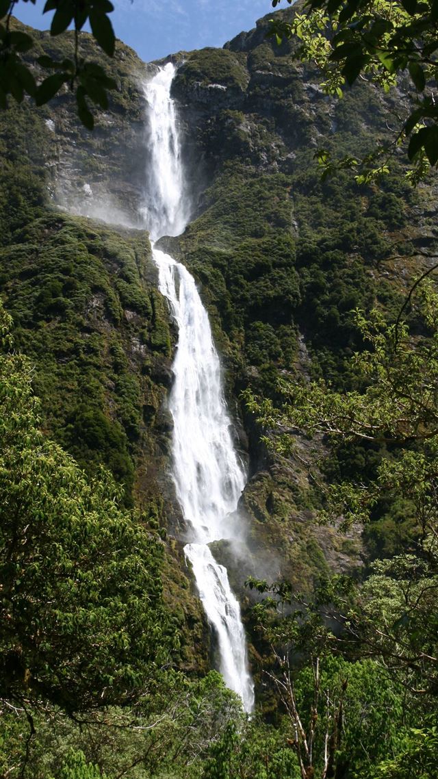1080x1920 Sutherland Falls -  iPhone 8 Wallpaper