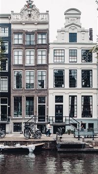 Pedestrians in Amsterdam Android Phone wallpaper