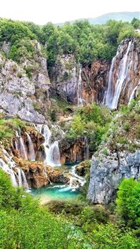 Plitvice Lakes National Park Croatia Mountain wallpaper