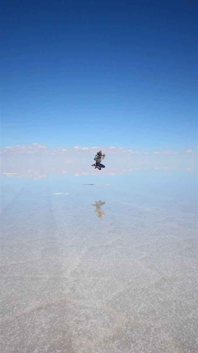 1080x1920 Salar de Uyuni – Travis Allen Photography - salar de uyuni iPhone 8 Wallpaper