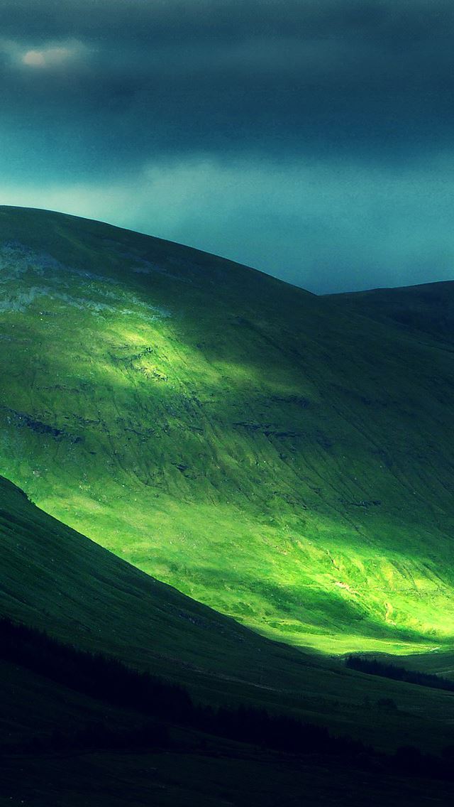 Green nature mountain iPhone se Wallpaper Download ...