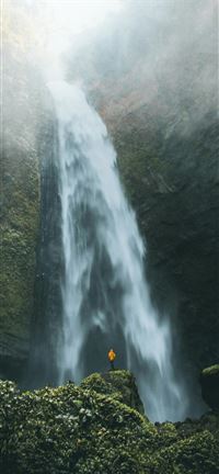Kabut-Pelangi-Waterfall--The-Real-Beauty-of-Nature iPhone 5(s/c)~se wallpaper