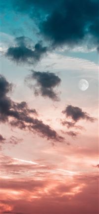 New moon iPhone 5(s/c)~se wallpaper