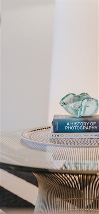 Must Reads wallpaper