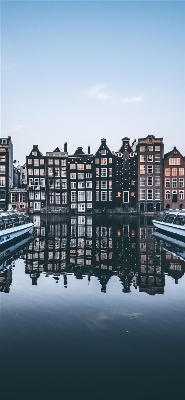 1080x1920 Known Reflections -  iPhone SE Wallpaper