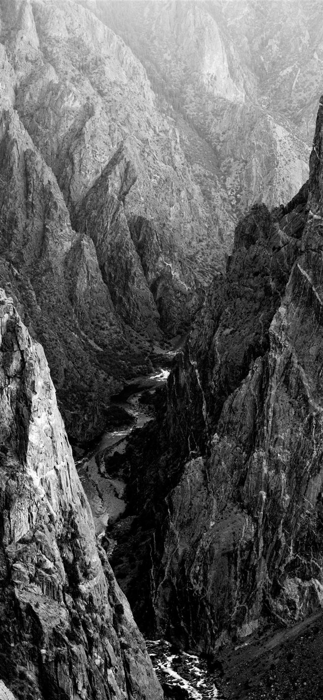 1080x1920 Black Canyon -  iPhone SE Wallpaper