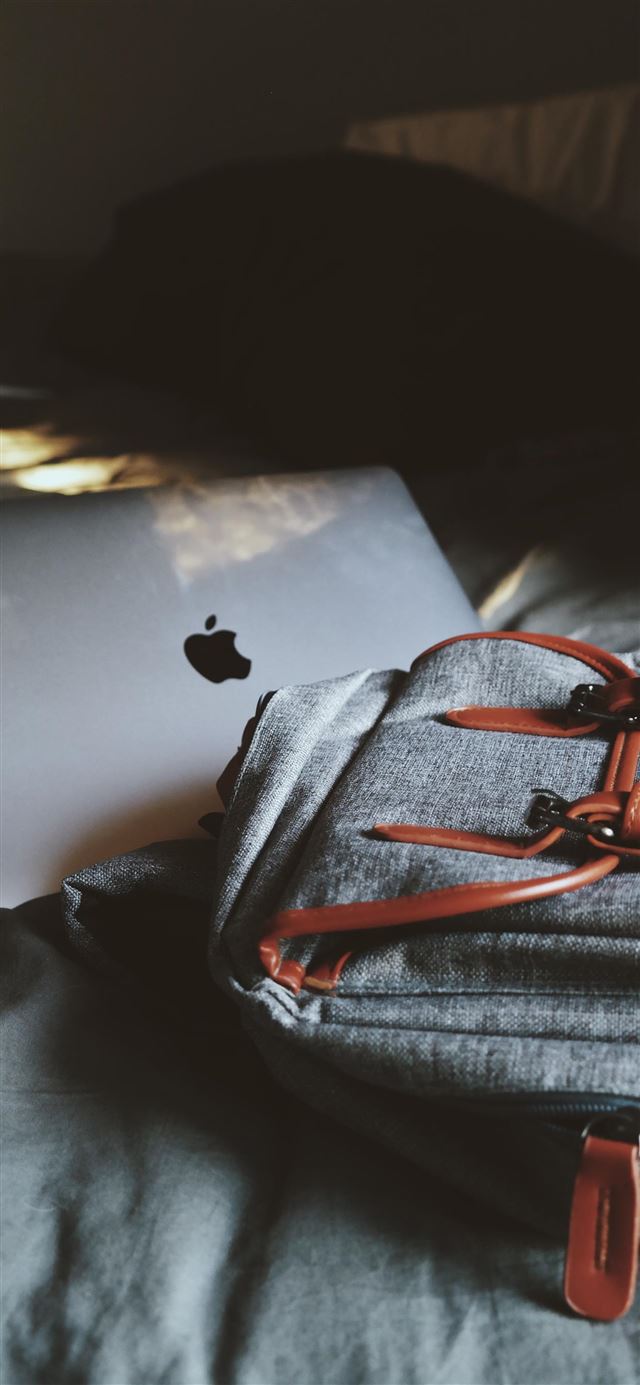 1080x1920 laptop - macbook iPhone SE Wallpaper