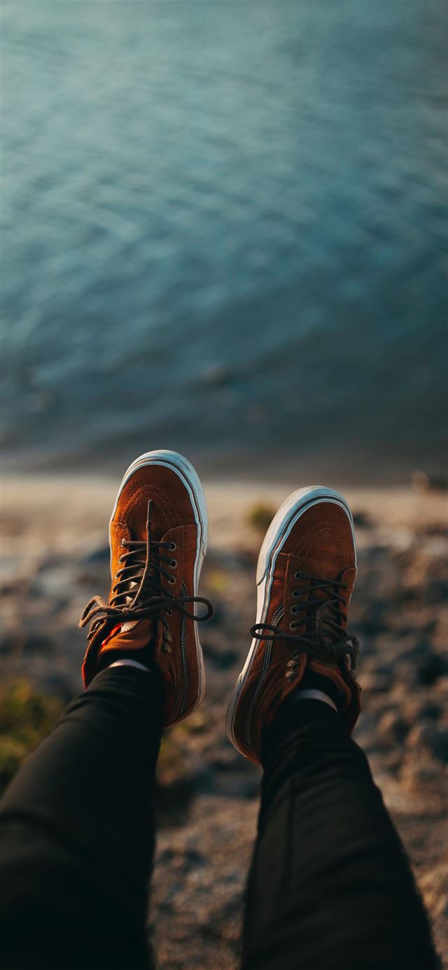 1080x1920 Above the fears  -  iPhone SE Wallpaper