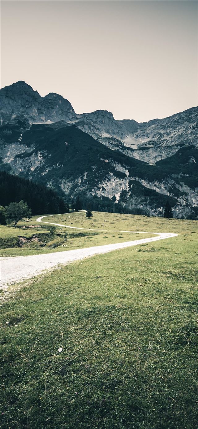 1080x1920 Werfenweng  Austria - way iPhone SE Wallpaper