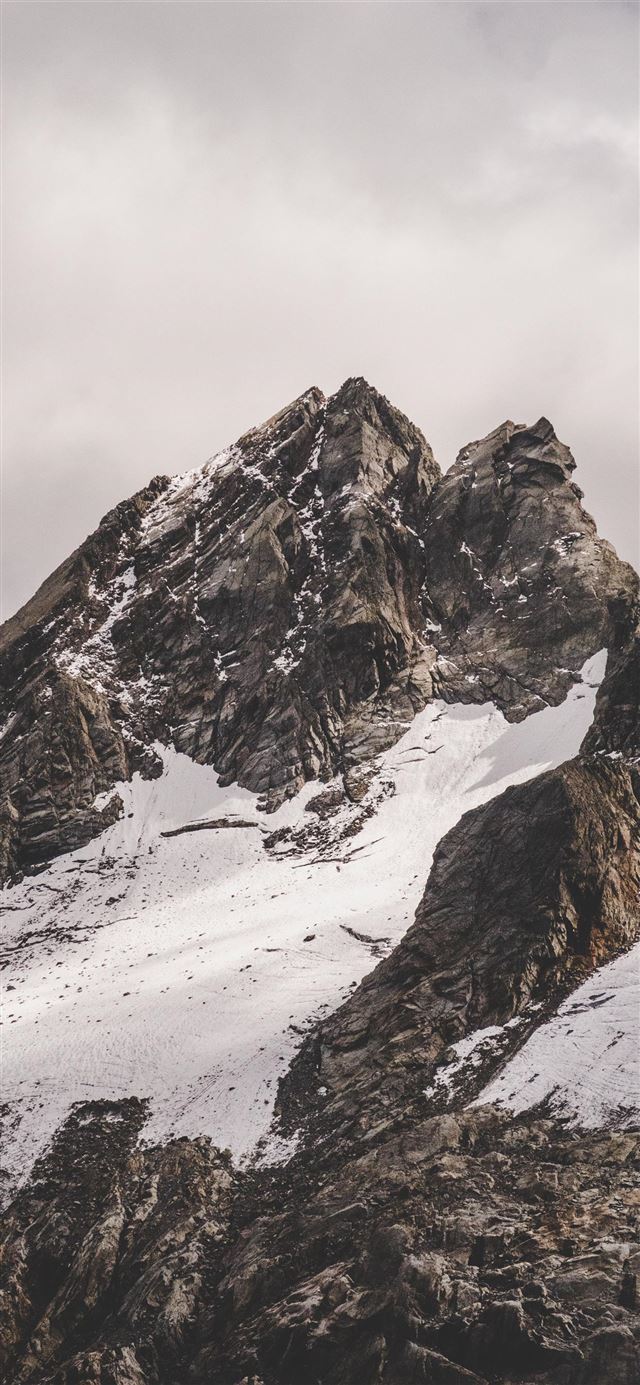 1080x1920 Rifugio Marinelli Bombardieri Al Bernina  Italy - nature iPhone SE Wallpaper