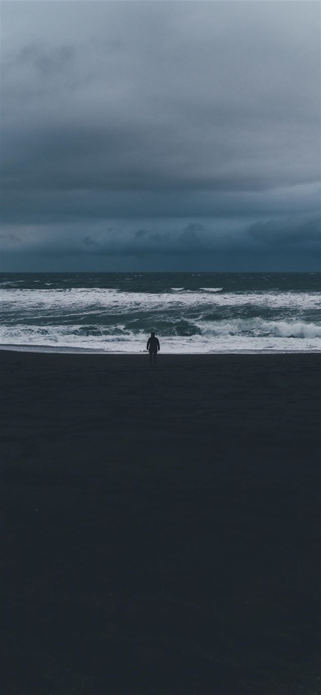 1080x1920 Silhouette and Sea -  iPhone SE Wallpaper