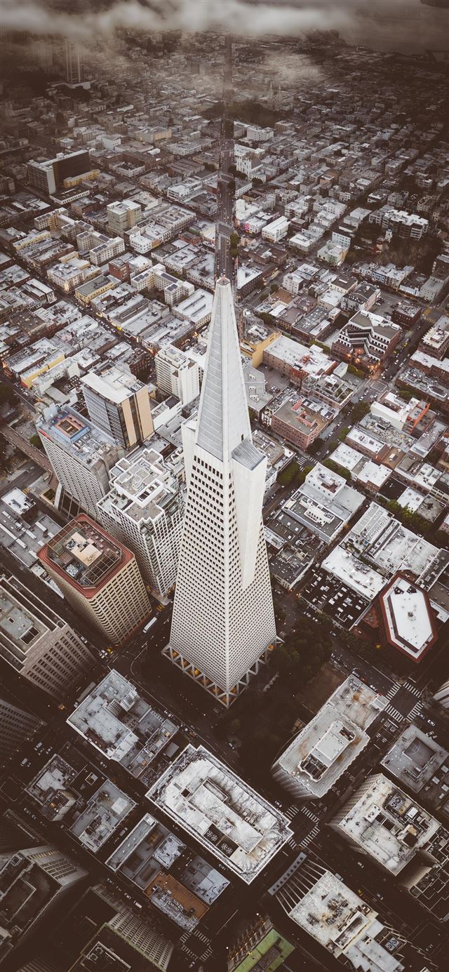 1080x1920 Iconic Transamerica Pyramid building in San Franci... - san francisco iPhone SE Wallpaper