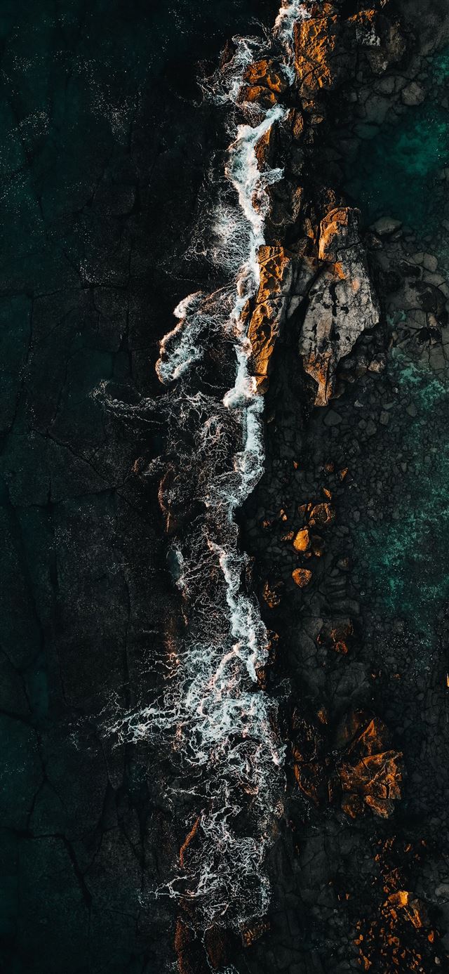 1080x1920 A drone shot from Oahu   Hawaii  - pattern iPhone SE Wallpaper