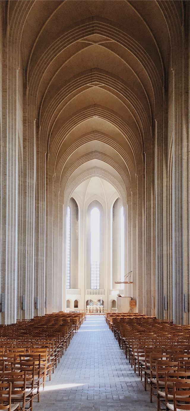 1080x1920 Grundtvig s Church - grey iPhone SE Wallpaper
