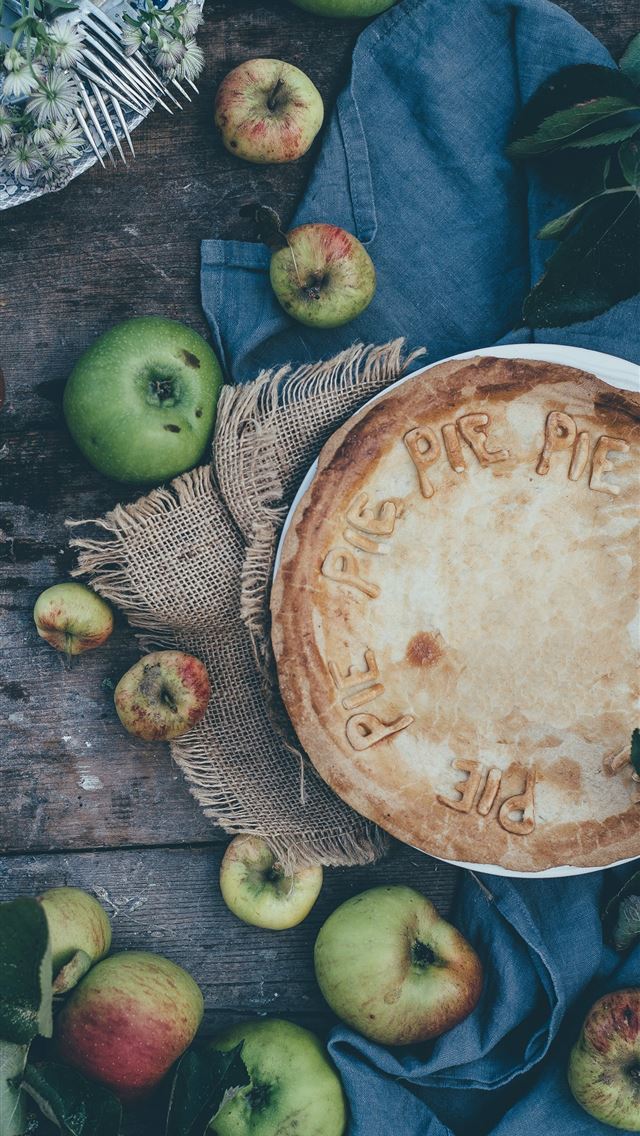 640x1136 baked pie beside green apples - fruit iPhone Wallpaper