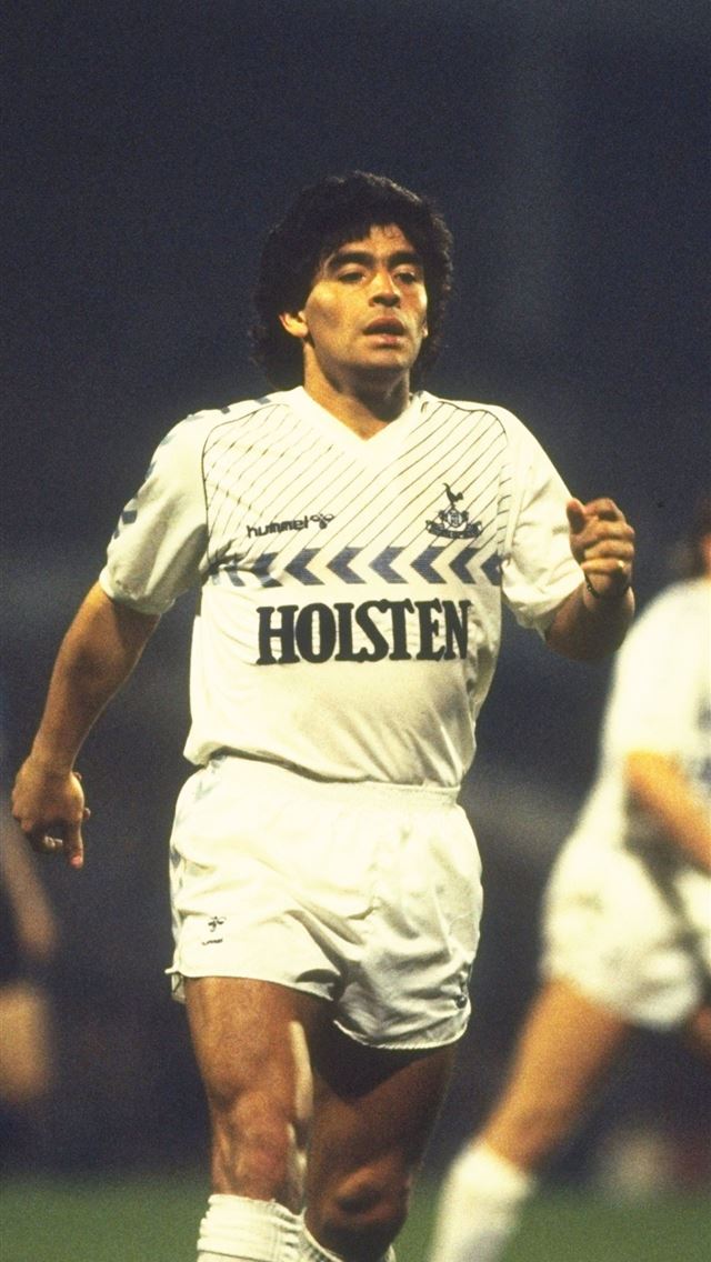 640x1136 Maradona jugó con los Spurs en un homenaje Totten... - maradona iPhone Wallpaper