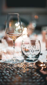 selective focus photography of wine glass wallpaper