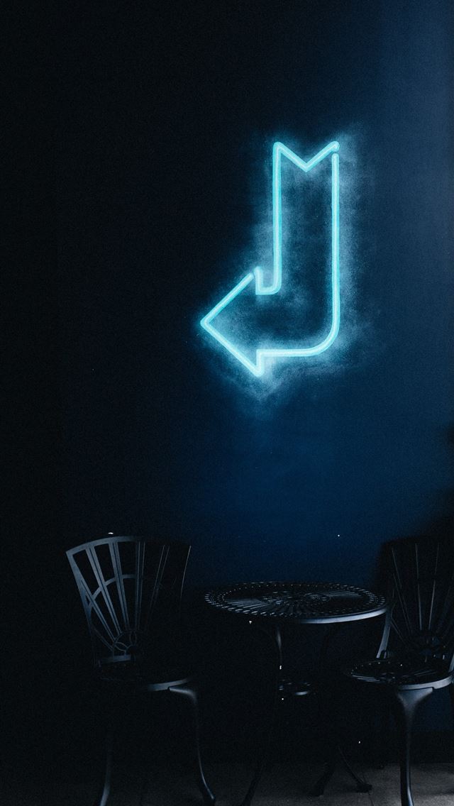 640x1136 round black metal table with chairs - los angeles iPhone Wallpaper
