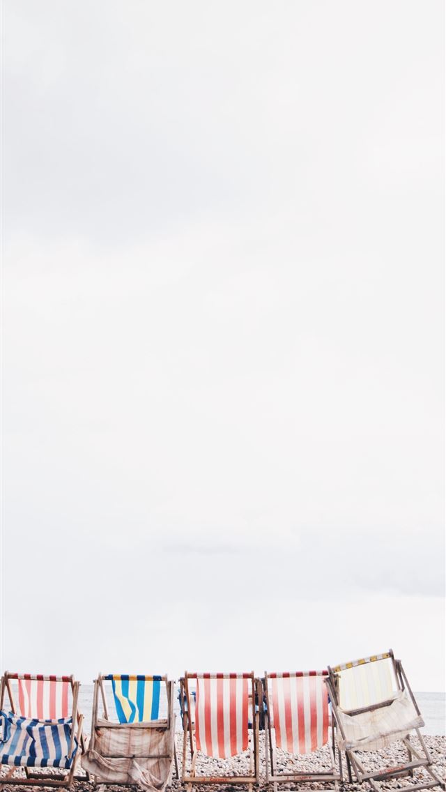 640x1136 five chairs near costline - summer iPhone Wallpaper