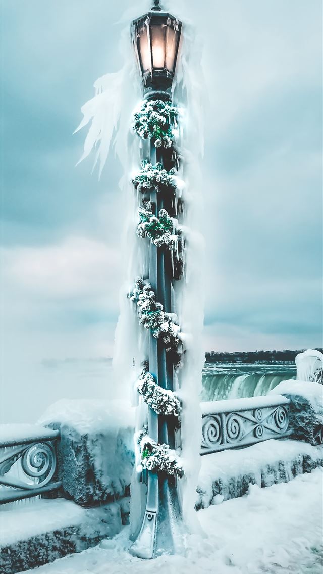 640x1136 black outdoor lamp post - canada iPhone Wallpaper