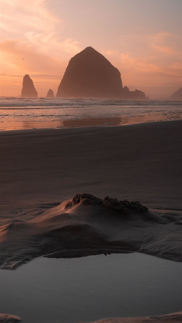640x1136 body of water - beach iPhone Wallpaper