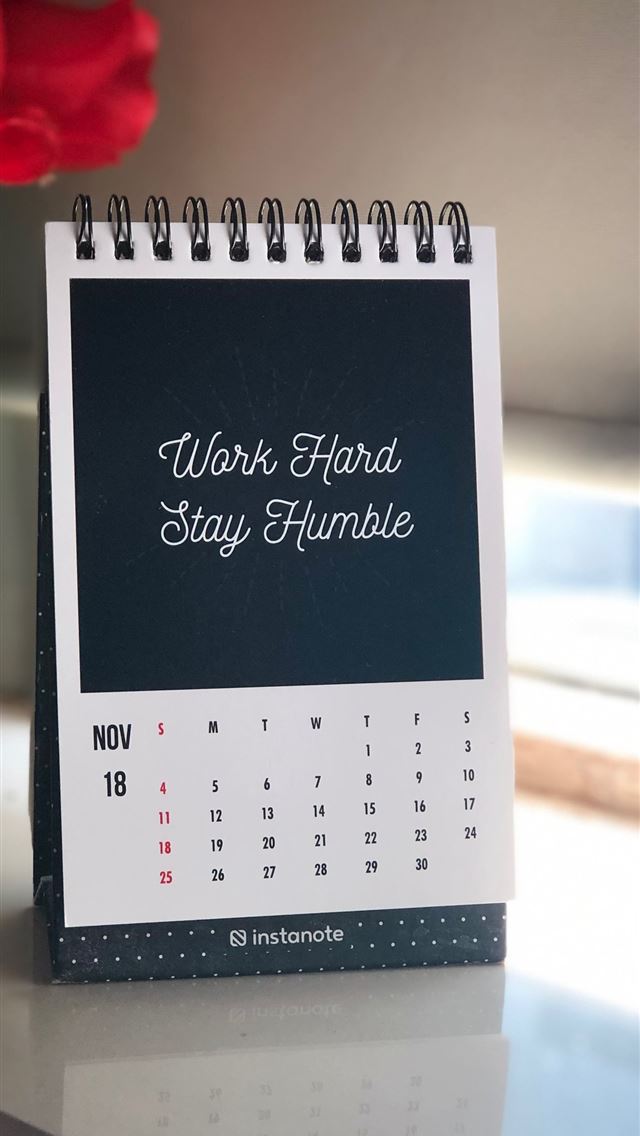 640x1136 2019 calendar on white table - mumbai iPhone Wallpaper