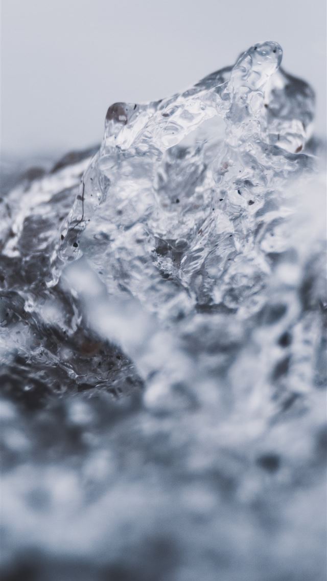 640x1136 clear ice in macro photography - water iPhone Wallpaper