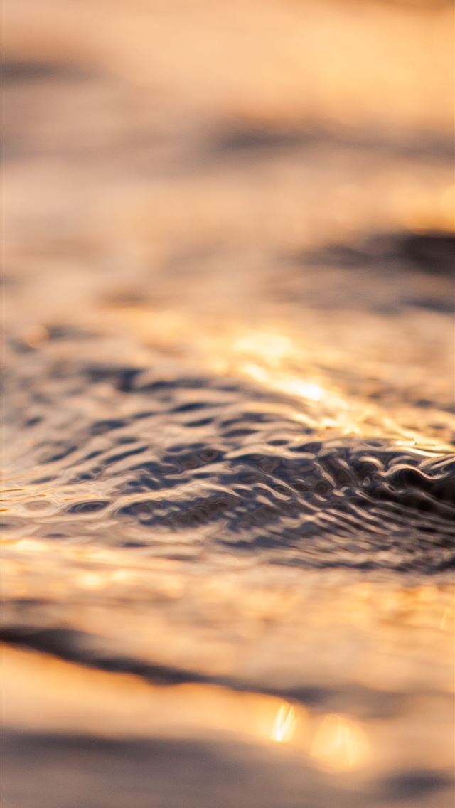640x1136 tilt shift photography of sea wave -  iPhone Wallpaper