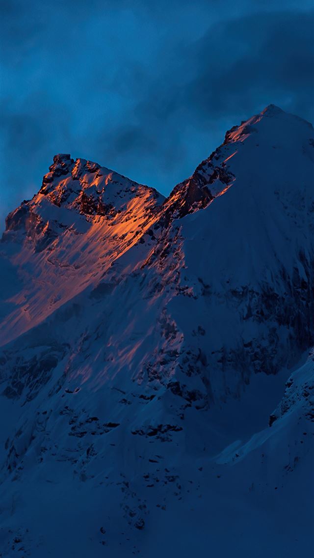 640x1136 catching the sun at sunset 4k - mountains iPhone Wallpaper