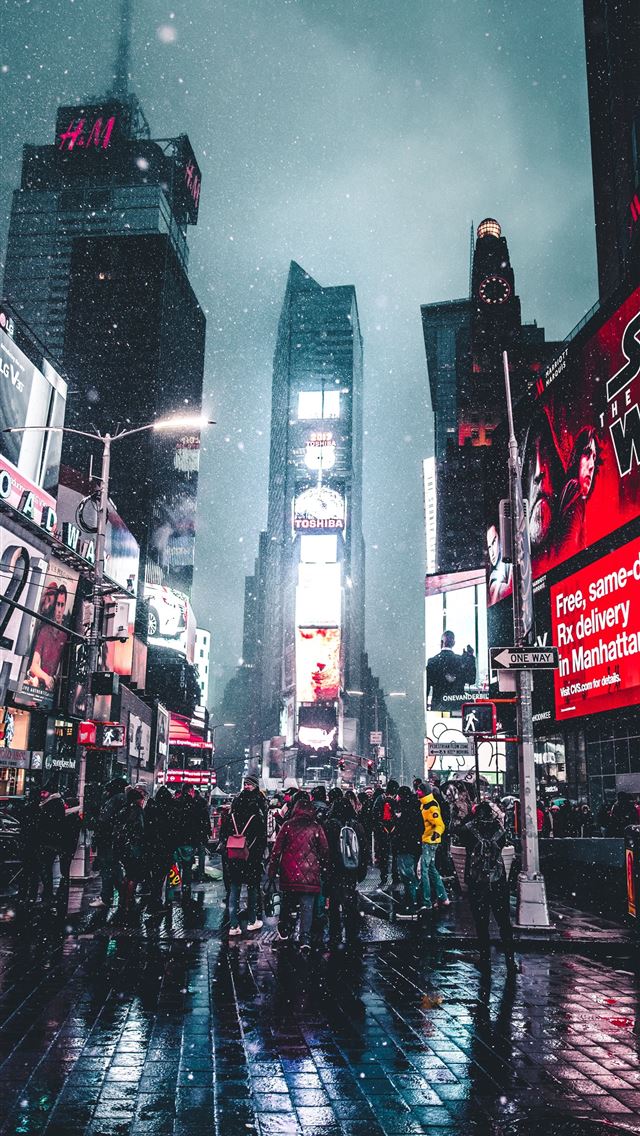 640x1136 group of people gathered on street - new york iPhone Wallpaper