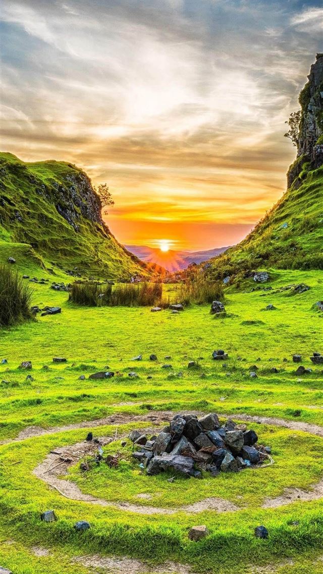 1284x2778 Fairy Glen Isle of Skye Scotland 4K Ultra HD Mobil... - scotland iPhone Wallpaper