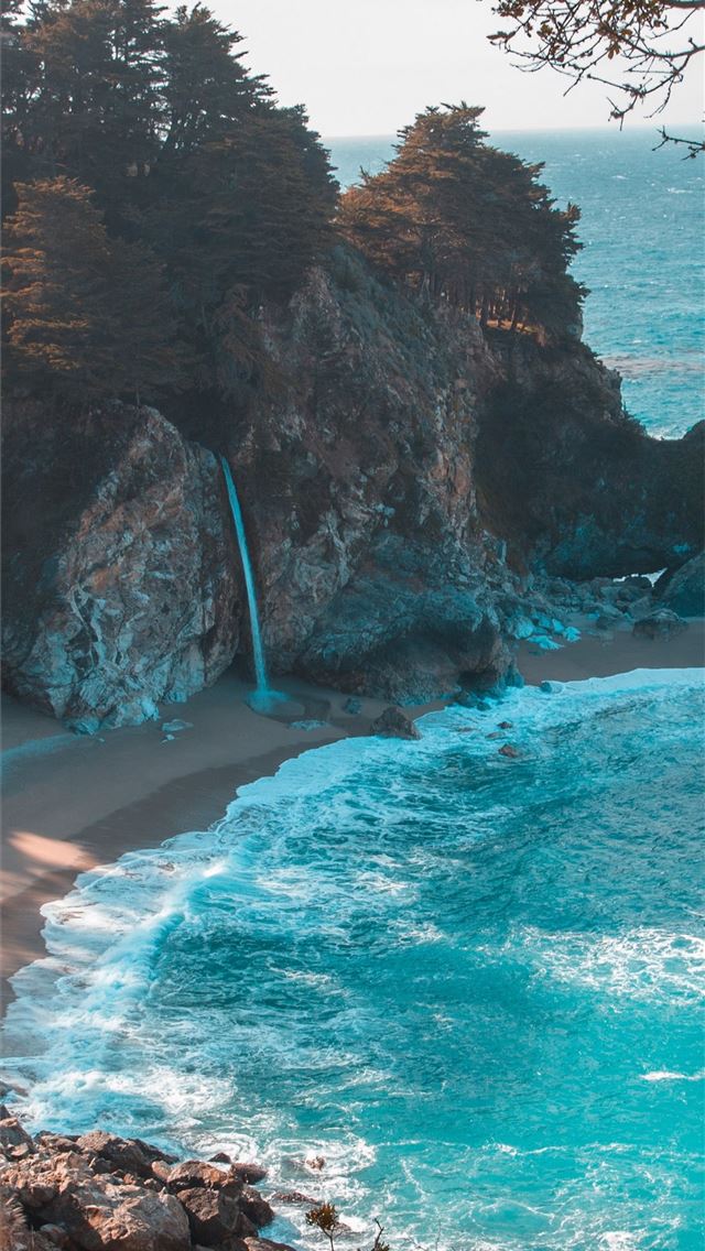 1284x2778 Beach Nature Sea Scenery 4K -  iPhone Wallpaper