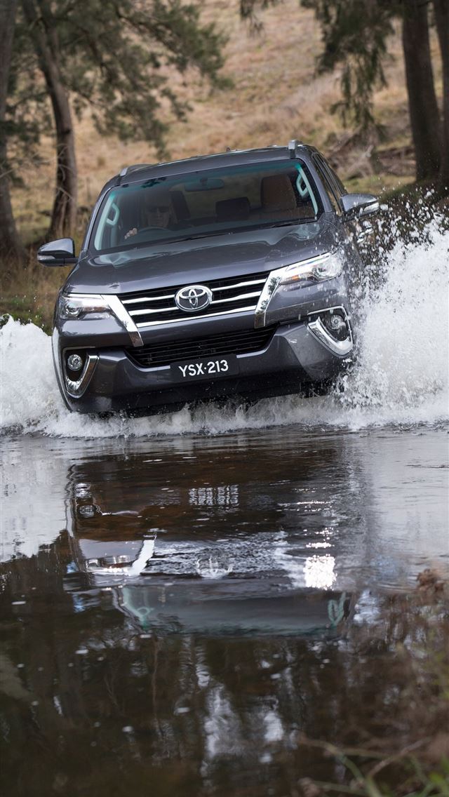 1284x2778 toyota fortuner - toyota fortuner iPhone Wallpaper