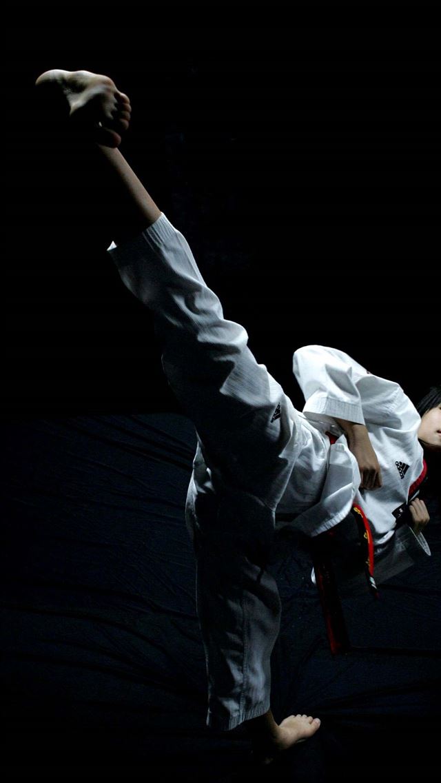 1125x2436 File KOCIS Taekwondo performance by K Tigers jpg m... - taekwondo iPhone Wallpaper