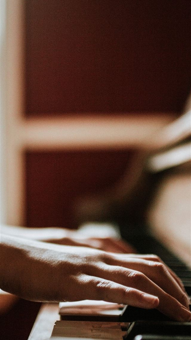1284x2778 Thanks to Whitzield for making this photo availabl... - piano iPhone Wallpaper