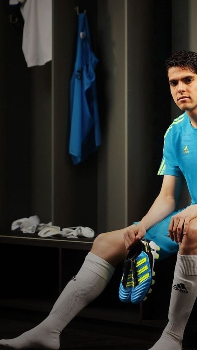 1284x2778 kaka hd - kaka hd iPhone Wallpaper